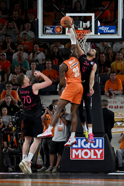 曼联绝杀伯 曼联绝杀伯