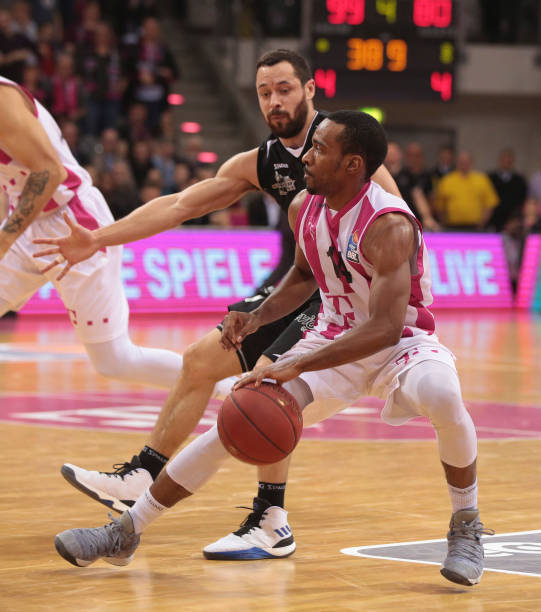 升班马超过 升班马超过