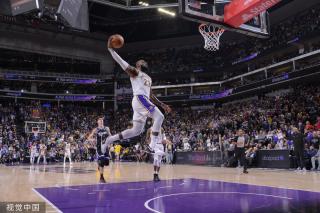 虽然在战术 虽然在战术