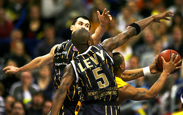 锁定八强席 锁定八强席