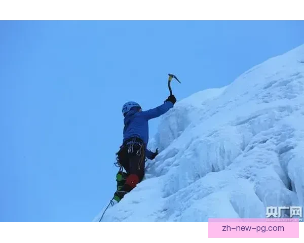 攀岩世界：勇士挑战极限，突破极限高度