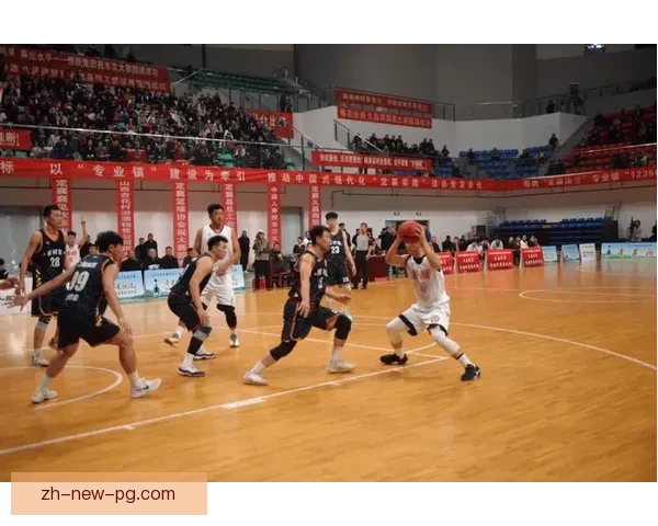 篮球冠军的辉煌荣耀：闪耀篮球赛场，璀璨夺冠之路