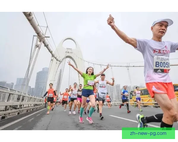 记录精彩瞬间，追逐梦想之路：马拉松公开赛盛况一一嗨翻全场